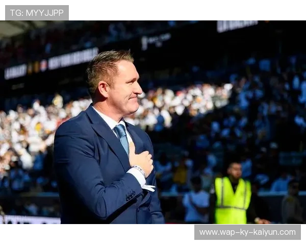 热刺教练组寻求调整，压力山大