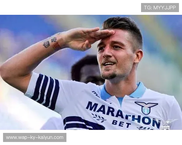 米林科维奇高空争顶展现优势 米林科维奇高空争顶展现优势